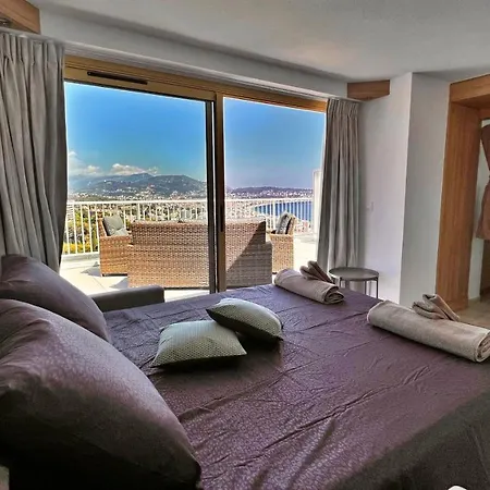 Le Baie Des Anges Rooftop Apartment